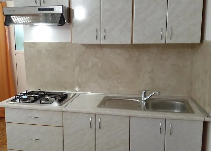 Apartment By The Sea - Lozice, - 22083